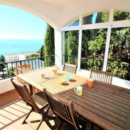 Holiday home 8002 - Torrinos 50, Casa Aislada De Todo Ruido, Con Fantastica Vista Al Mar, Gran Terreno De 100m2 Con Barbacoa, Rodeada De Vegetacion, Intimidad Asegurada. 2 Garajes. - Es-258-91 Roses